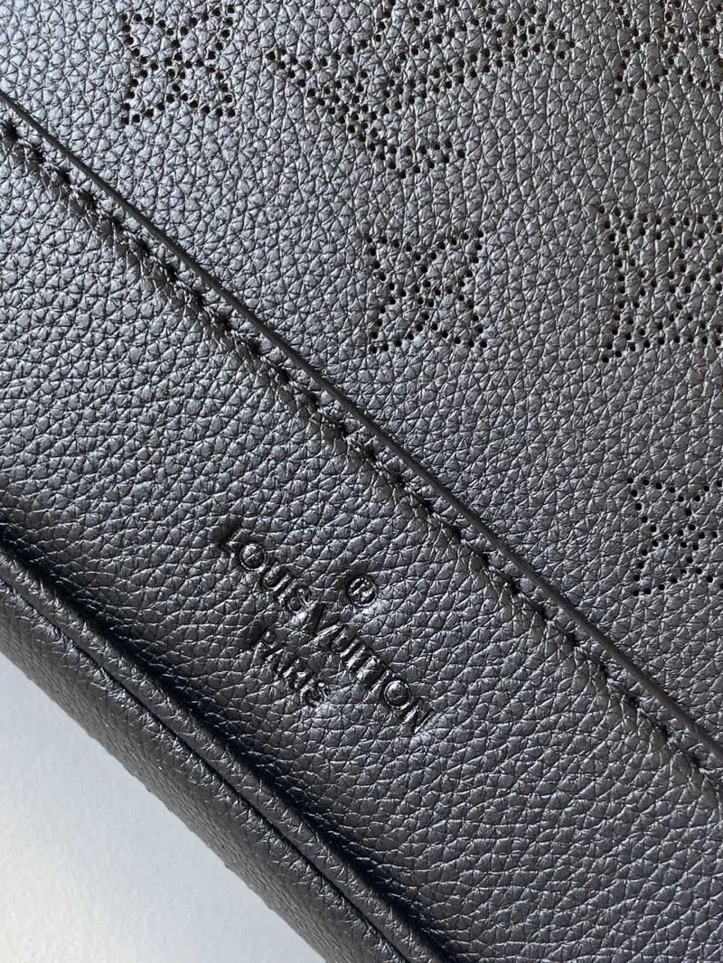 QuickDry Louis Vuitton Bucket Bags 43396