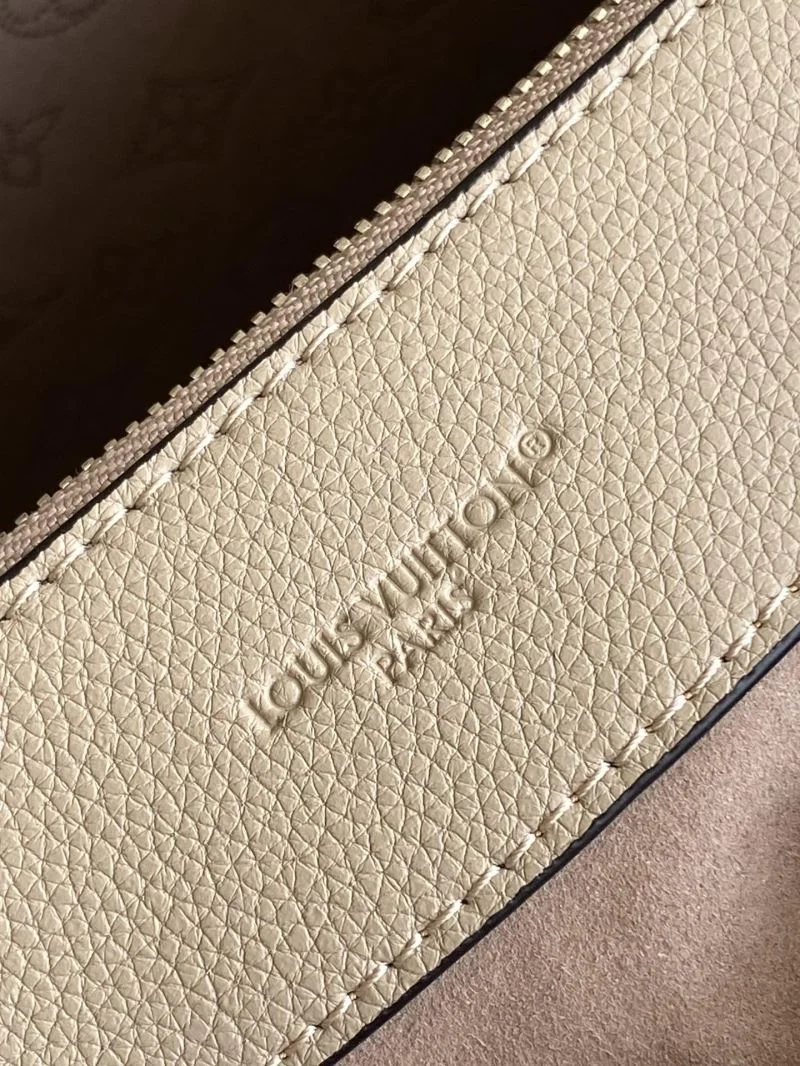Soft Louis Vuitton Bucket Bags 43395
