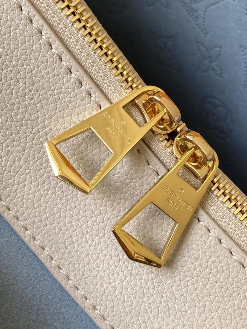 Louis Vuitton Bucket Bags Lightweight 43390