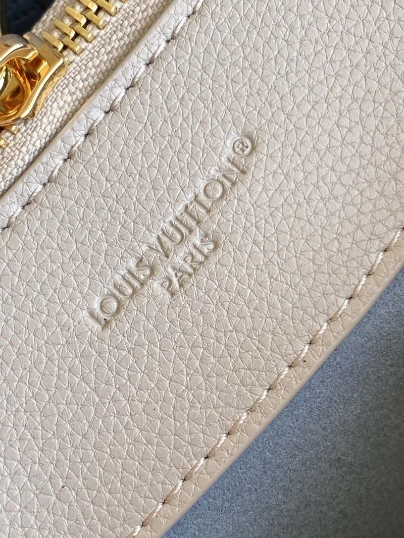 Louis Vuitton Bucket Bags Lightweight 43390