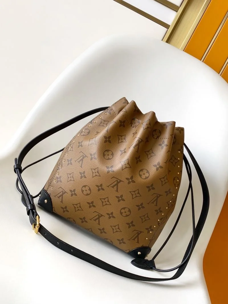FlexibleFit Louis Vuitton Bucket Bags 43393