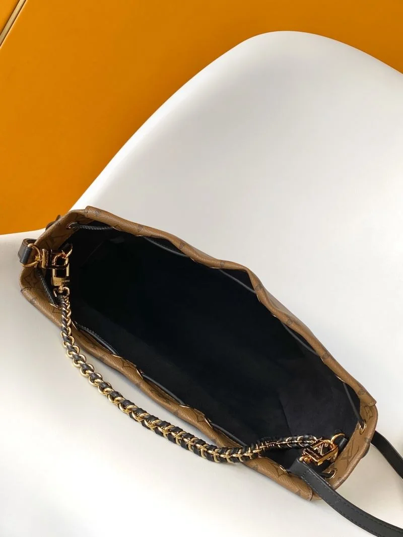 FlexibleFit Louis Vuitton Bucket Bags 43393