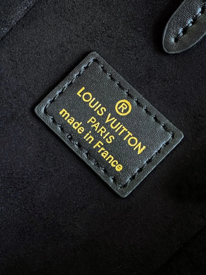 FlexibleFit Louis Vuitton Bucket Bags 43393
