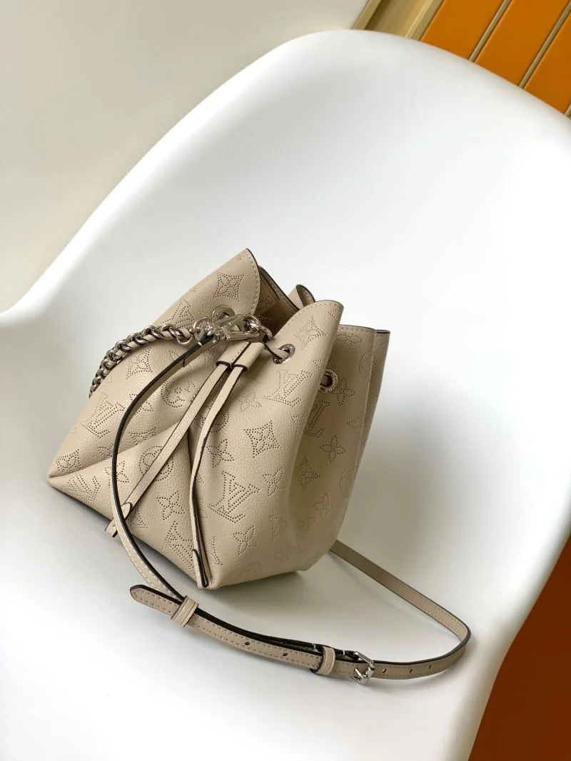 Louis Vuitton Bucket Bags Cozy 43028