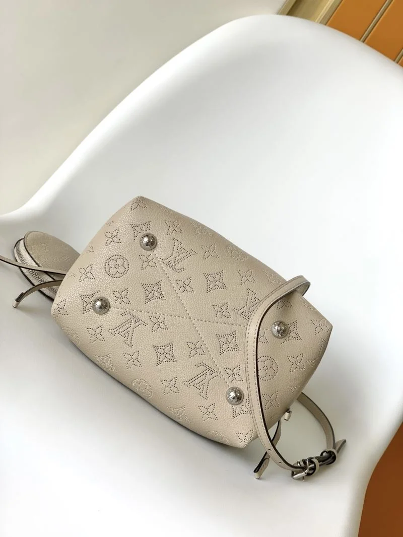 Louis Vuitton Bucket Bags Cozy 43028