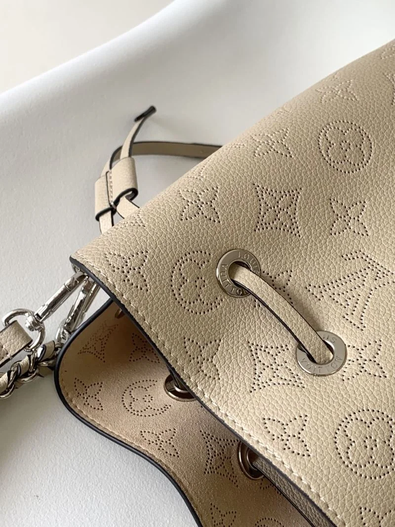 Louis Vuitton Bucket Bags Cozy 43028