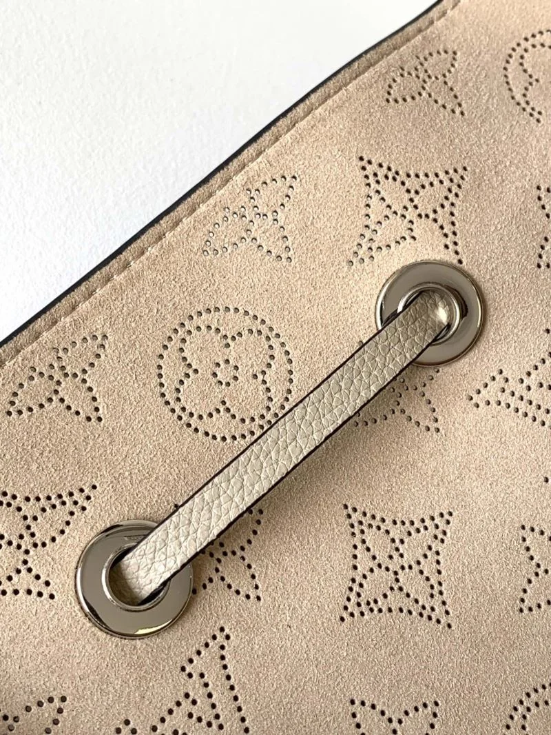Louis Vuitton Bucket Bags Cozy 43028