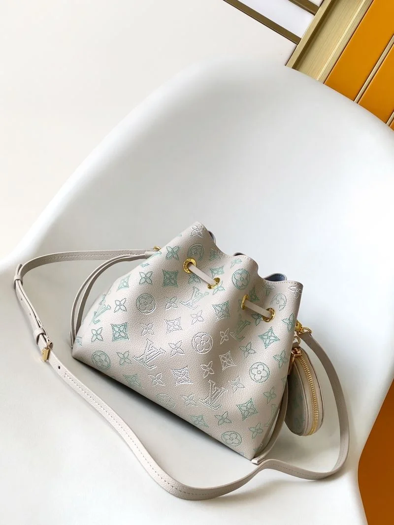 Louis Vuitton Bucket Bags Sleek 43095