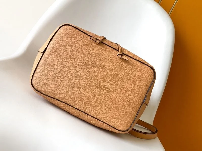 Louis Vuitton Bucket Bags ComfortFit 43134