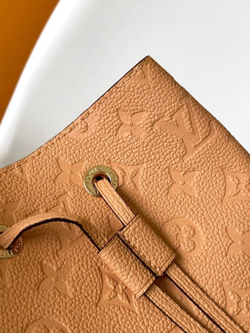 Louis Vuitton Bucket Bags ComfortFit 43134