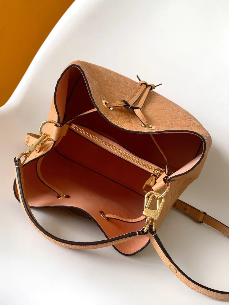 Louis Vuitton Bucket Bags ComfortFit 43134