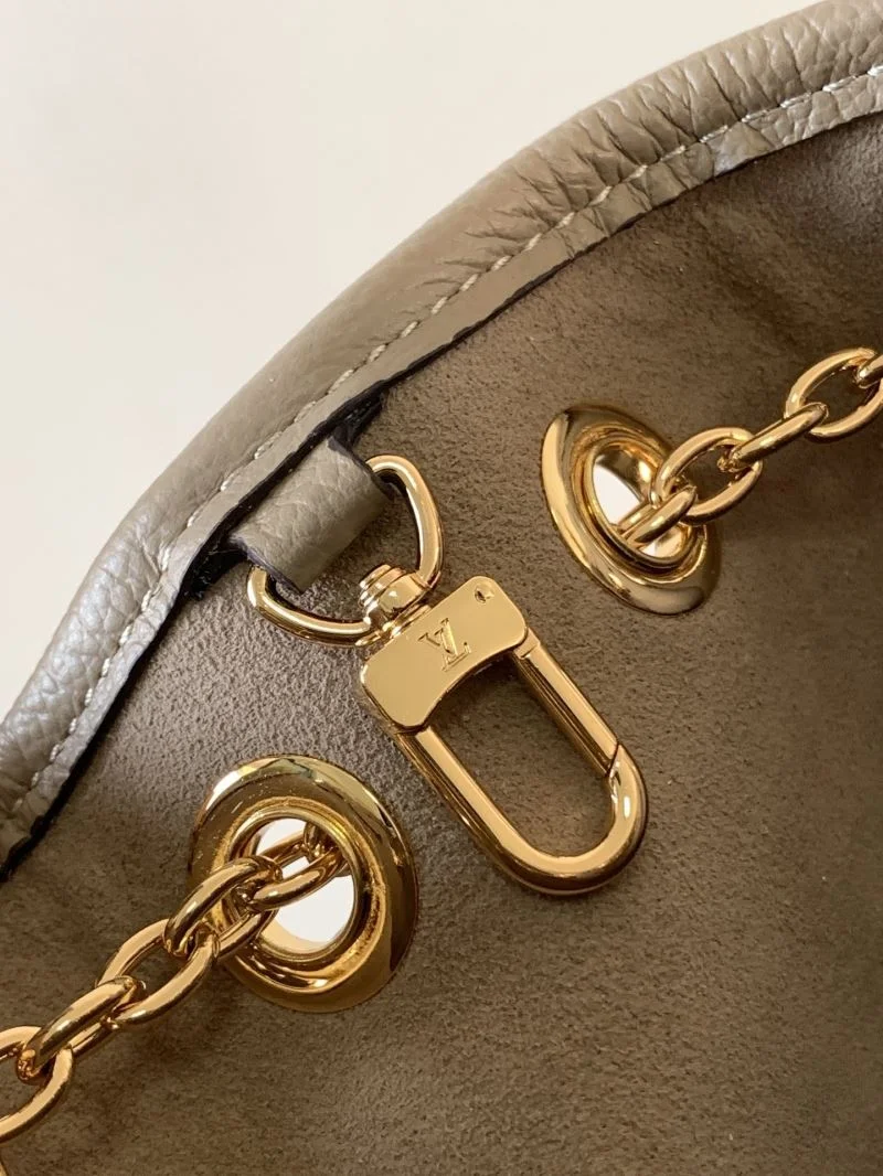 SunProtective Louis Vuitton Bucket Bags 43005