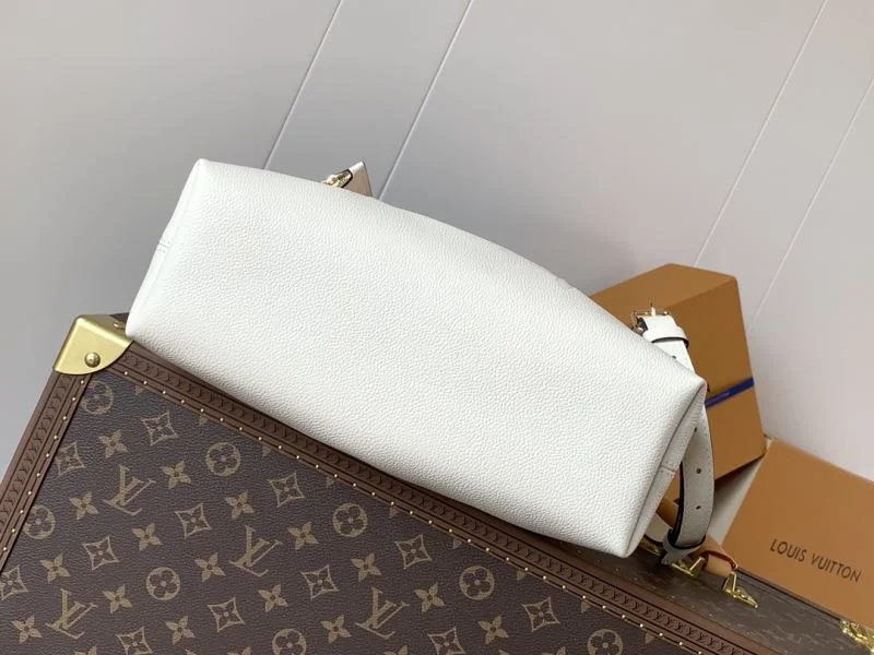 Sophisticated Louis Vuitton Bucket Bags 43004