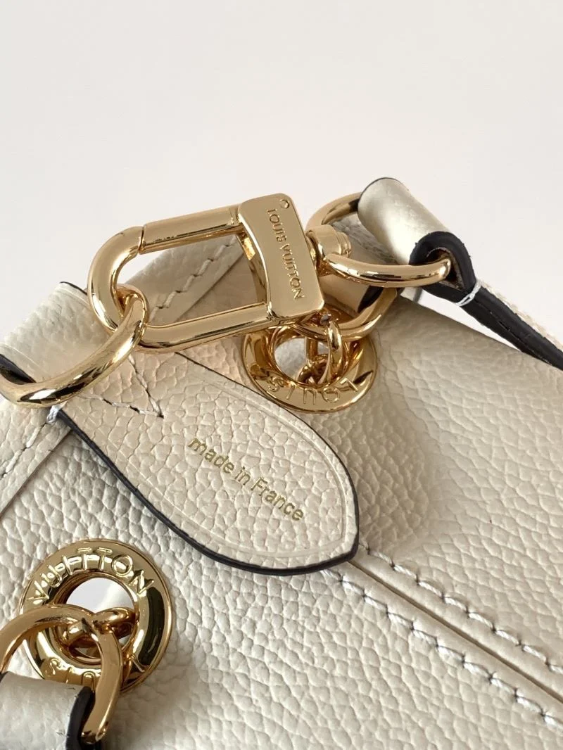 Sophisticated Louis Vuitton Bucket Bags 43004