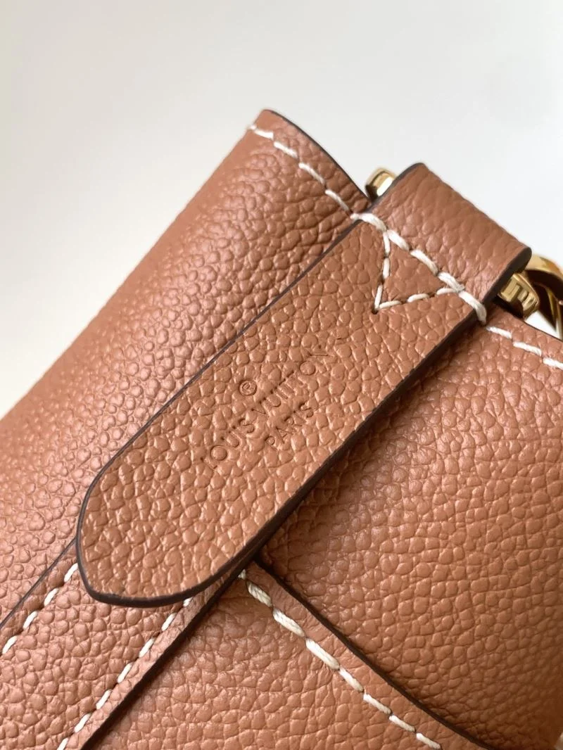 Attractive Louis Vuitton Bucket Bags 43013