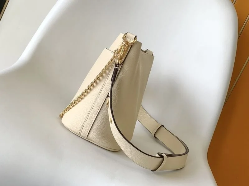 Soft Louis Vuitton Bucket Bags 43003