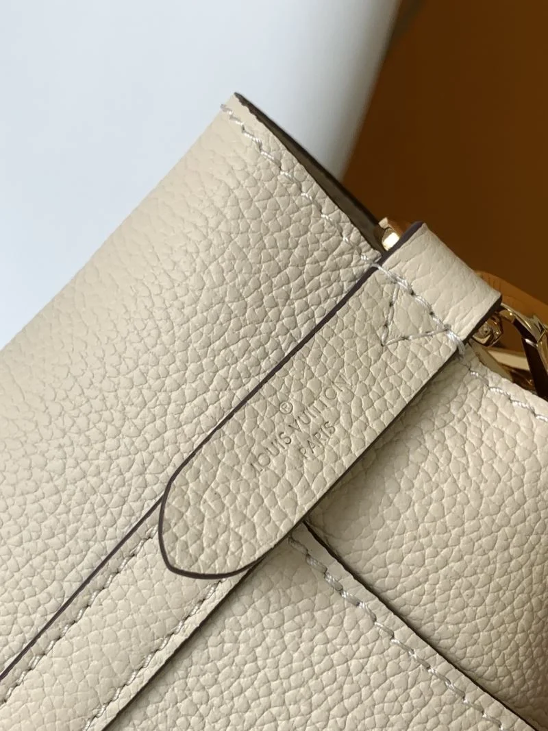 Soft Louis Vuitton Bucket Bags 43003