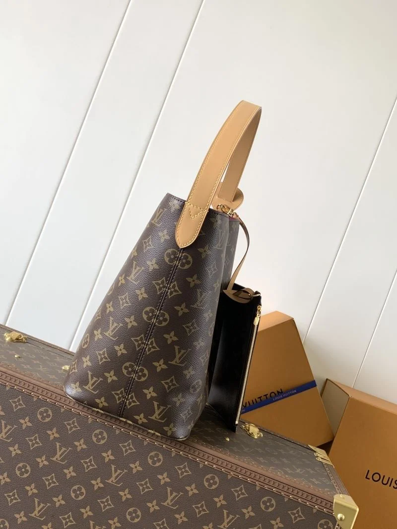 RelaxedFit Louis Vuitton Bucket Bags 42999
