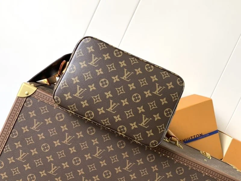 RelaxedFit Louis Vuitton Bucket Bags 42999