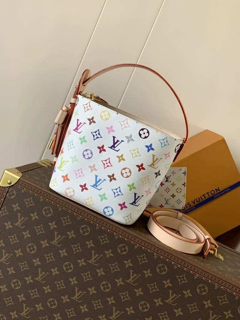 Sleek Louis Vuitton Bucket Bags 43012