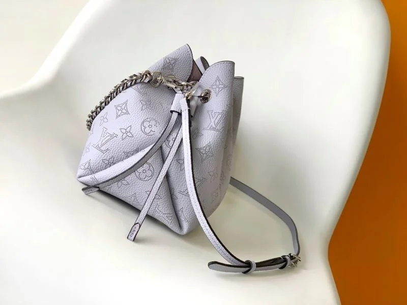 Supportive Louis Vuitton Bucket Bags 42993