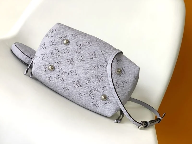 Supportive Louis Vuitton Bucket Bags 42993