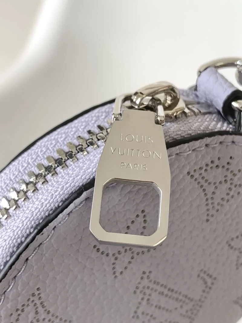 Supportive Louis Vuitton Bucket Bags 42993