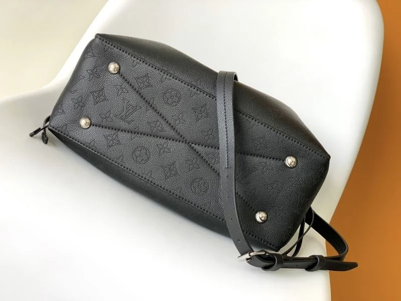 WaterResistant Louis Vuitton Bucket Bags 43032
