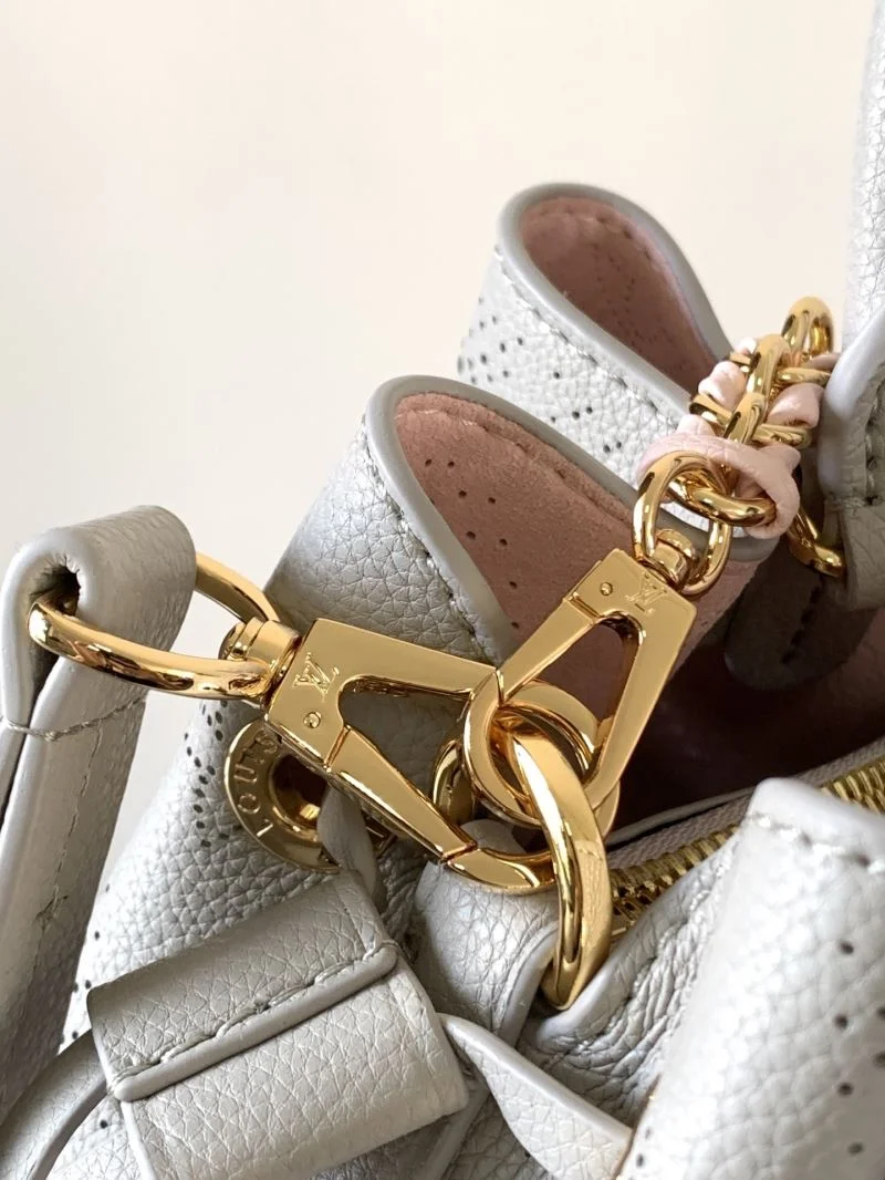 Louis Vuitton Bucket Bags Flexible 42989