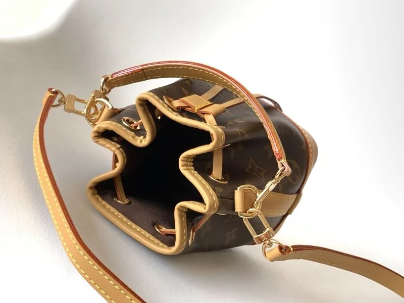 Louis Vuitton Bucket Bags Durable 42986