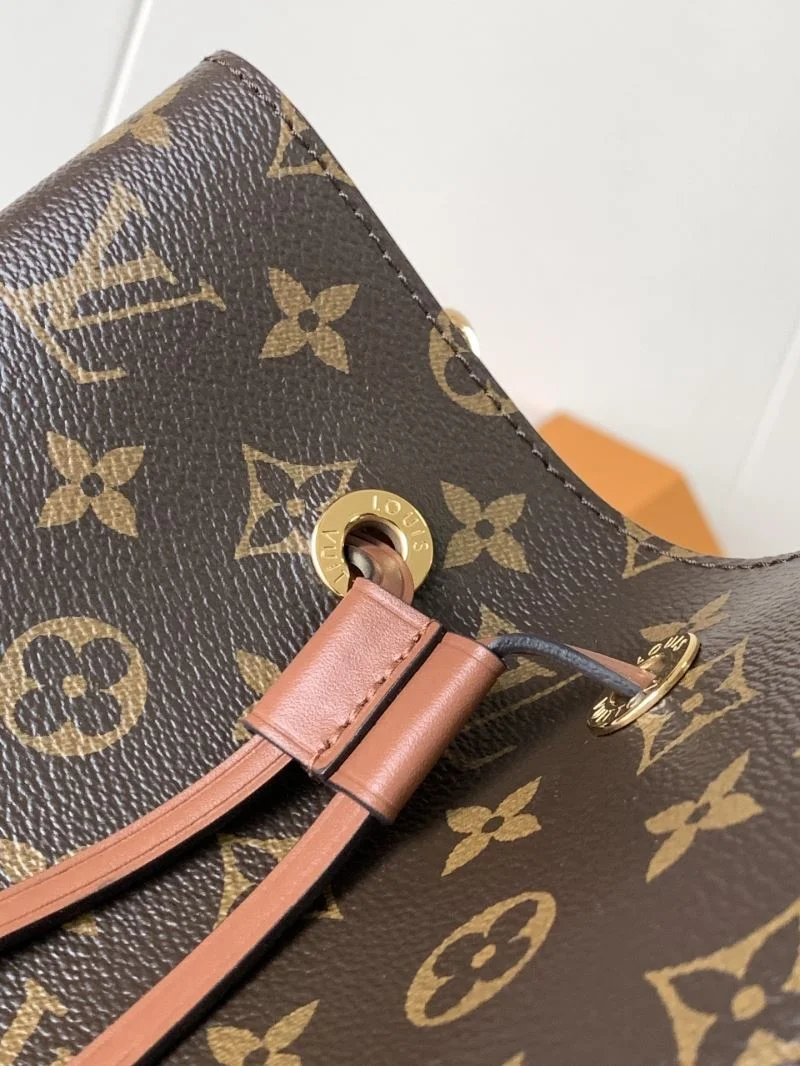 Unisex Louis Vuitton Bucket Bags 42988