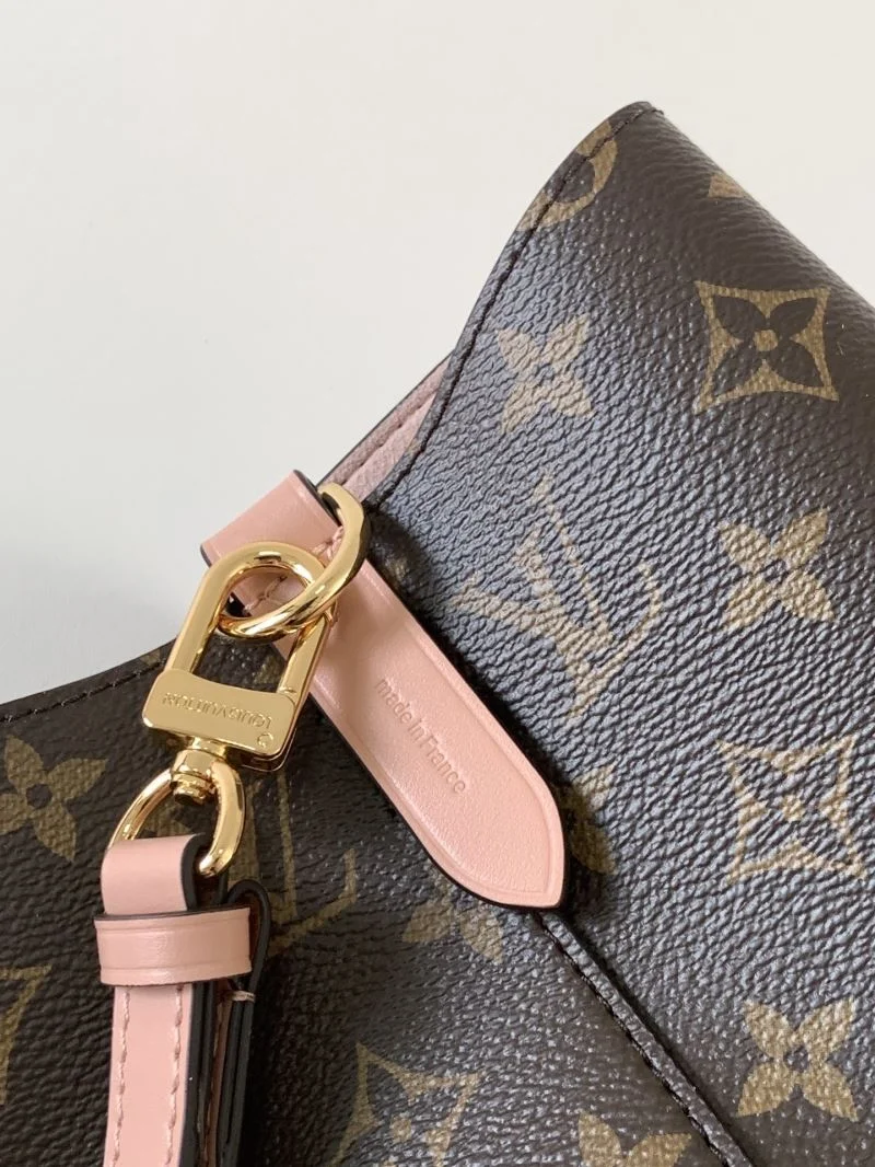Stretchable Louis Vuitton Bucket Bags 43006