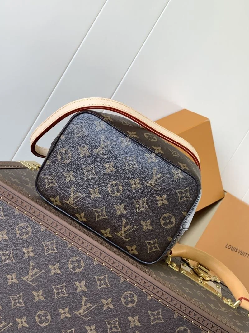 Resilient Louis Vuitton Bucket Bags 42982