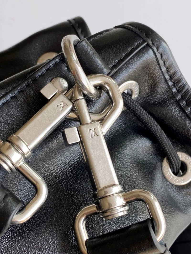 Lightweight Louis Vuitton Bucket Bags 42983