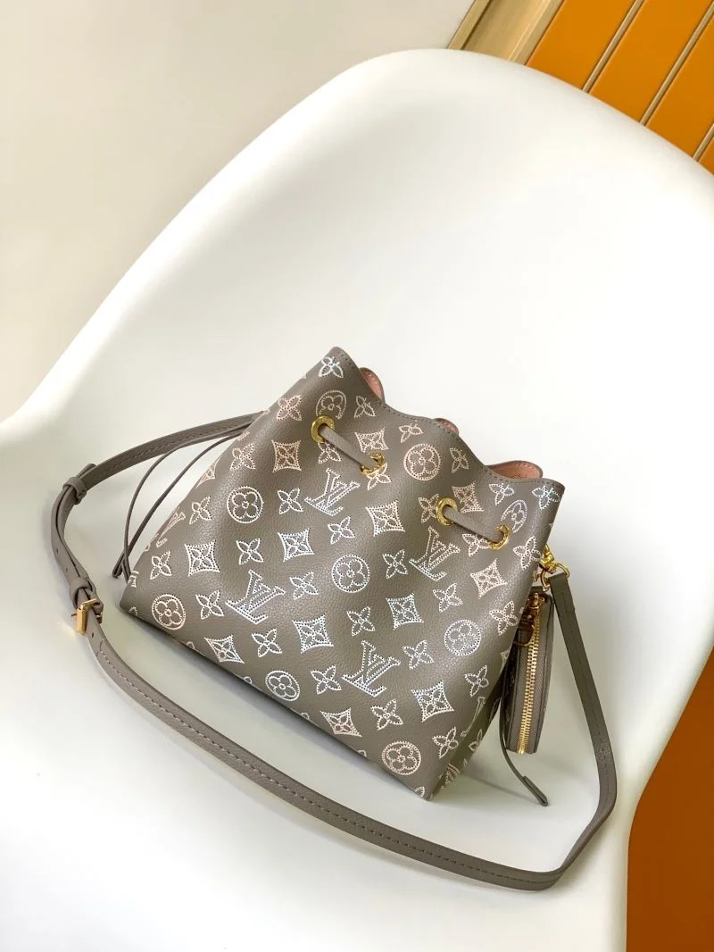 Sophisticated Louis Vuitton Bucket Bags 41977