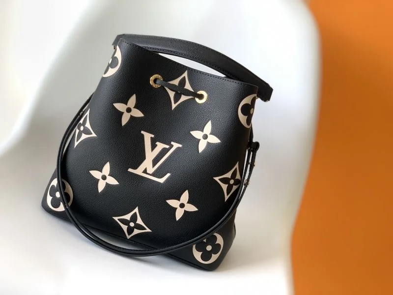 Cozy Louis Vuitton Bucket Bags 41970
