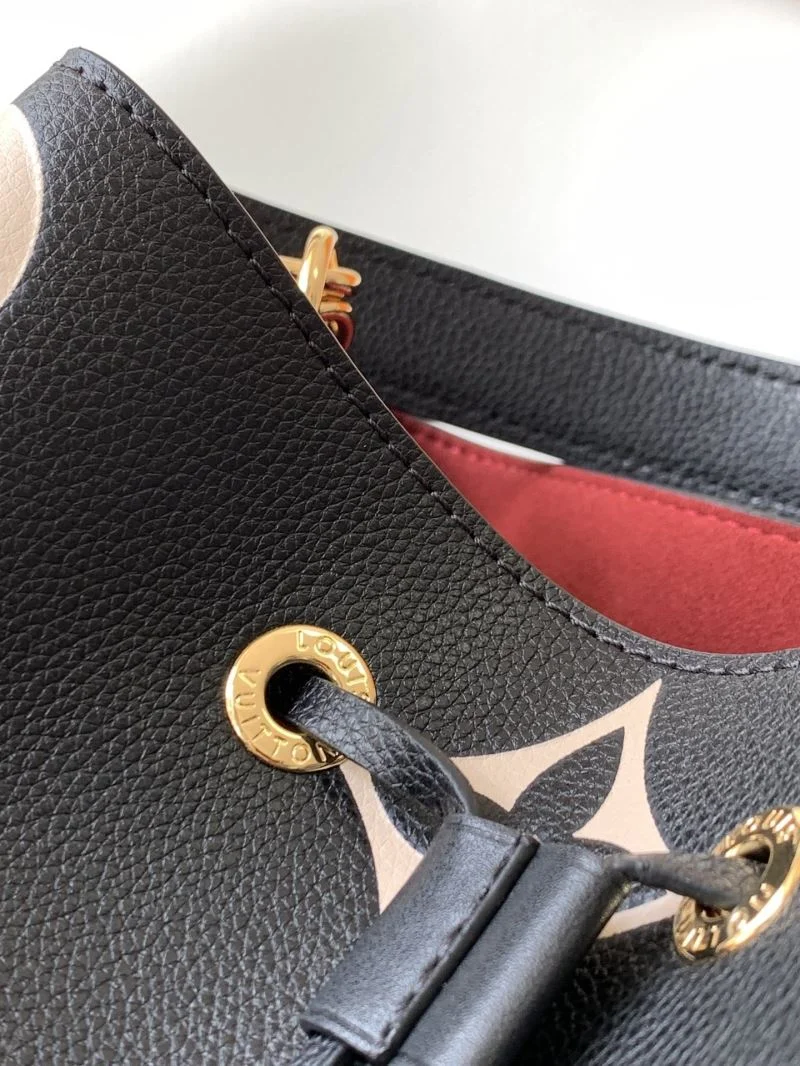 Cozy Louis Vuitton Bucket Bags 41970
