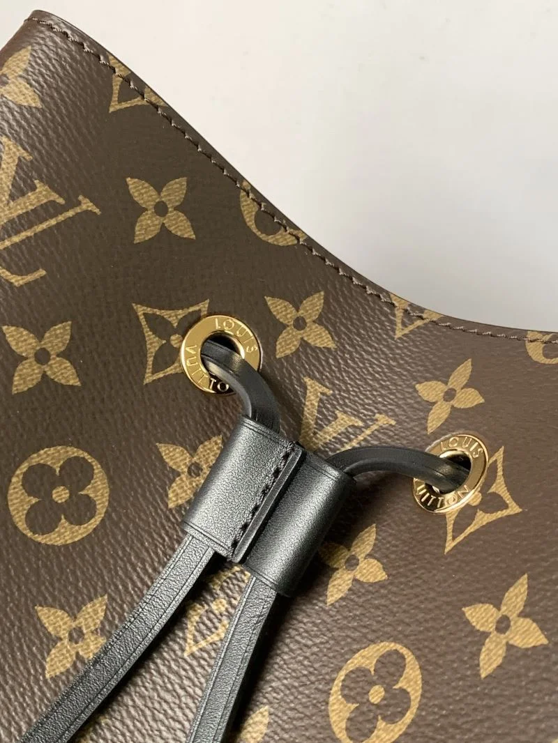 Louis Vuitton Bucket Bags Sporty 41980