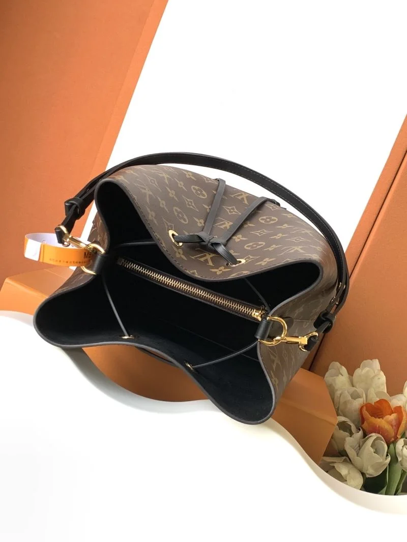 Louis Vuitton Bucket Bags Sporty 41980