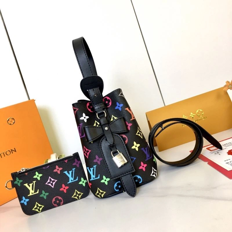 Unisex Louis Vuitton Bucket Bags 87451
