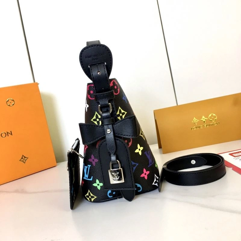 Unisex Louis Vuitton Bucket Bags 87451