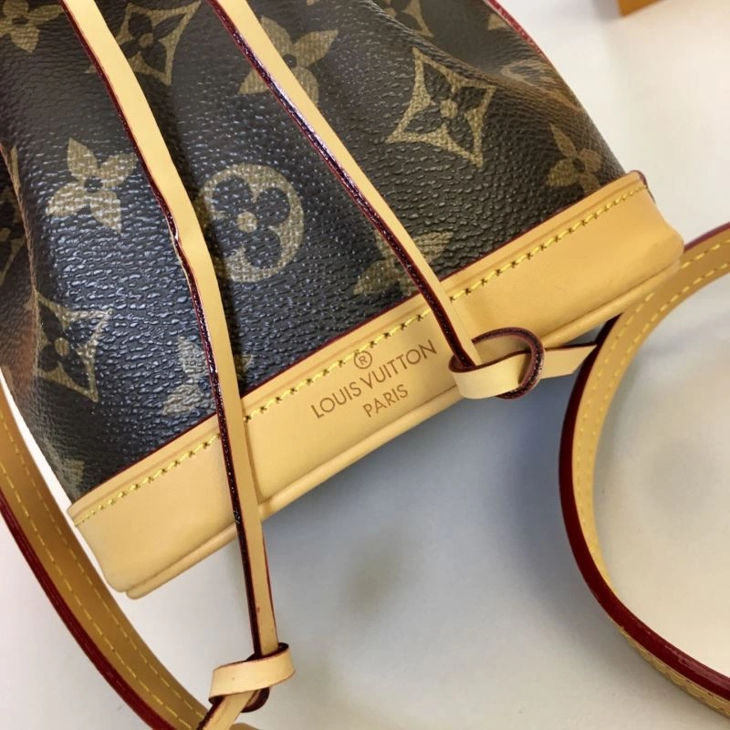 Compact Louis Vuitton Bucket Bags 87447