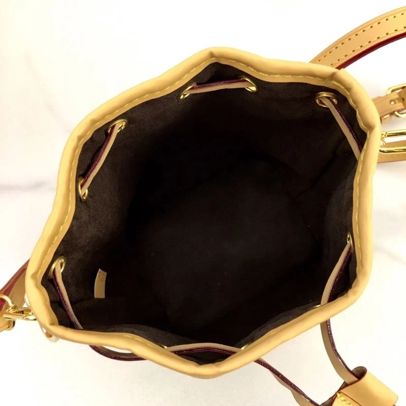 Compact Louis Vuitton Bucket Bags 87447