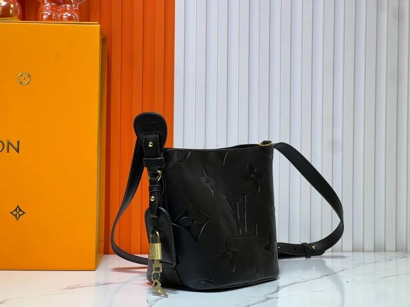 WrinkleFree Louis Vuitton Bucket Bags 80263