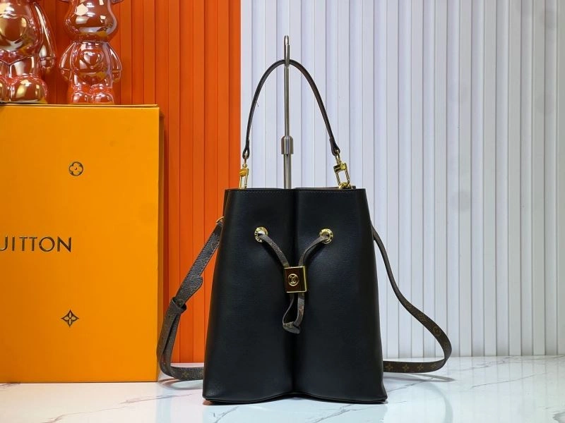 Louis Vuitton Bucket Bags Lightweight 80261