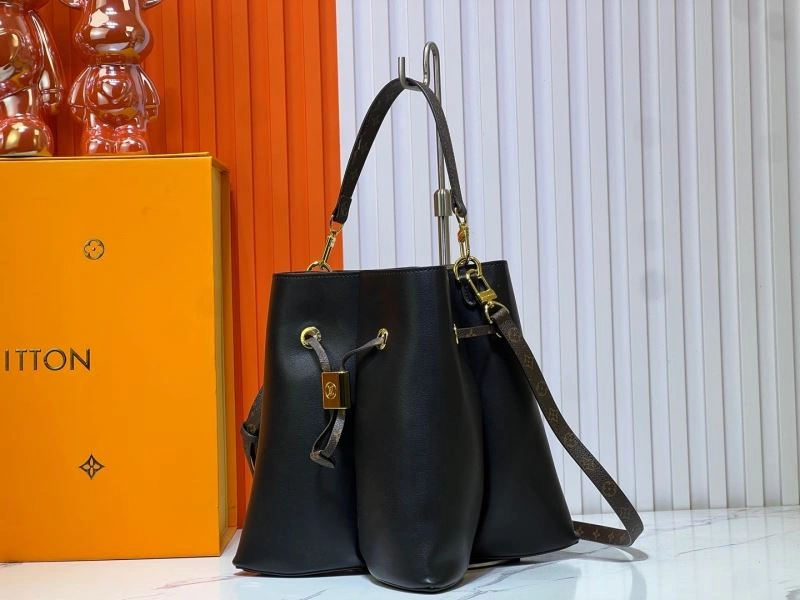 Louis Vuitton Bucket Bags Lightweight 80261