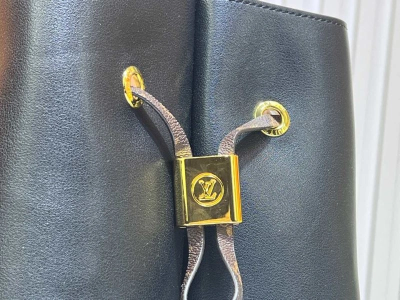 Louis Vuitton Bucket Bags Lightweight 80261