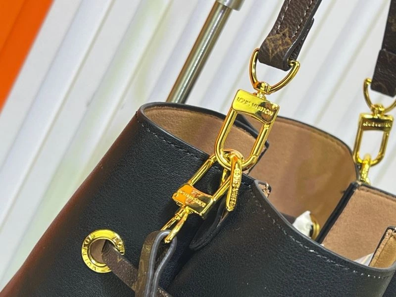 Louis Vuitton Bucket Bags Lightweight 80261