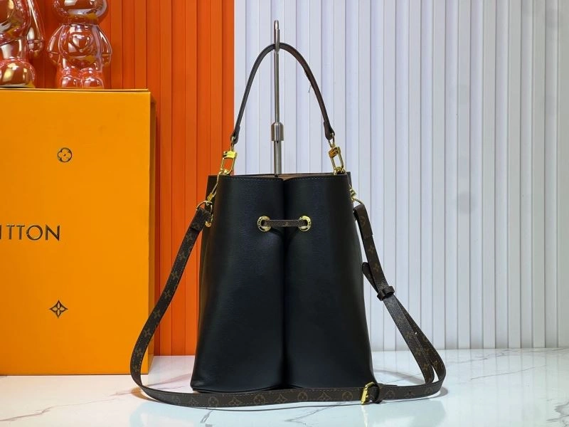 Louis Vuitton Bucket Bags Lightweight 80261