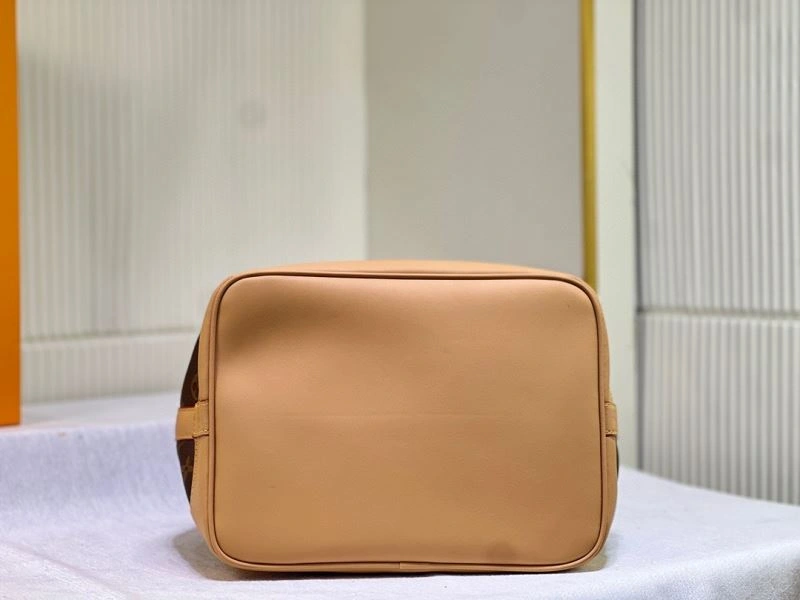 Cozy Louis Vuitton Bucket Bags 80260